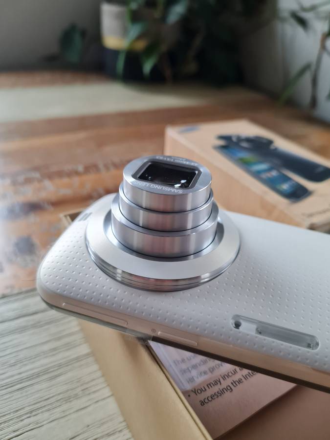 Samsung Galaxy K Zoom C115 8GB Shimmery White