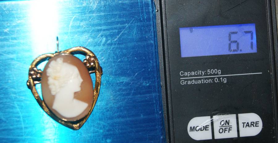 Vintage heart shaped 9ct gold cameo brooch/ pendant (6.7g) @ ccrraazzyy low R1 start