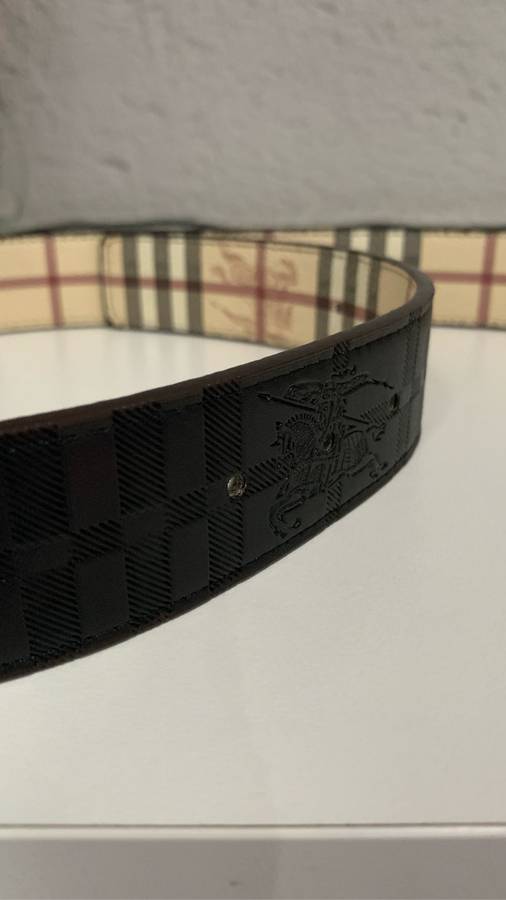 Burberry reversible belt