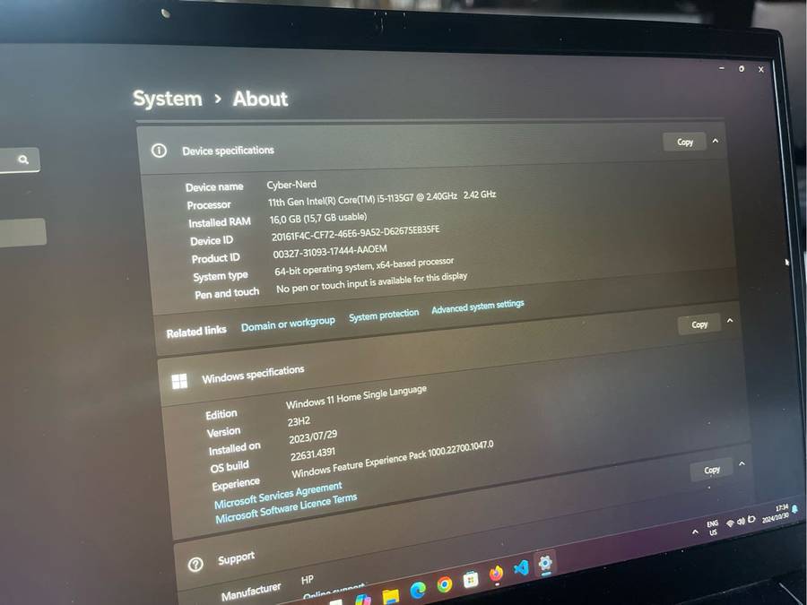 Lenovo ThinkPad E14 14-inch FHD Intel Core i5-1135G7 16GB RAM 256GB SSD Win 11