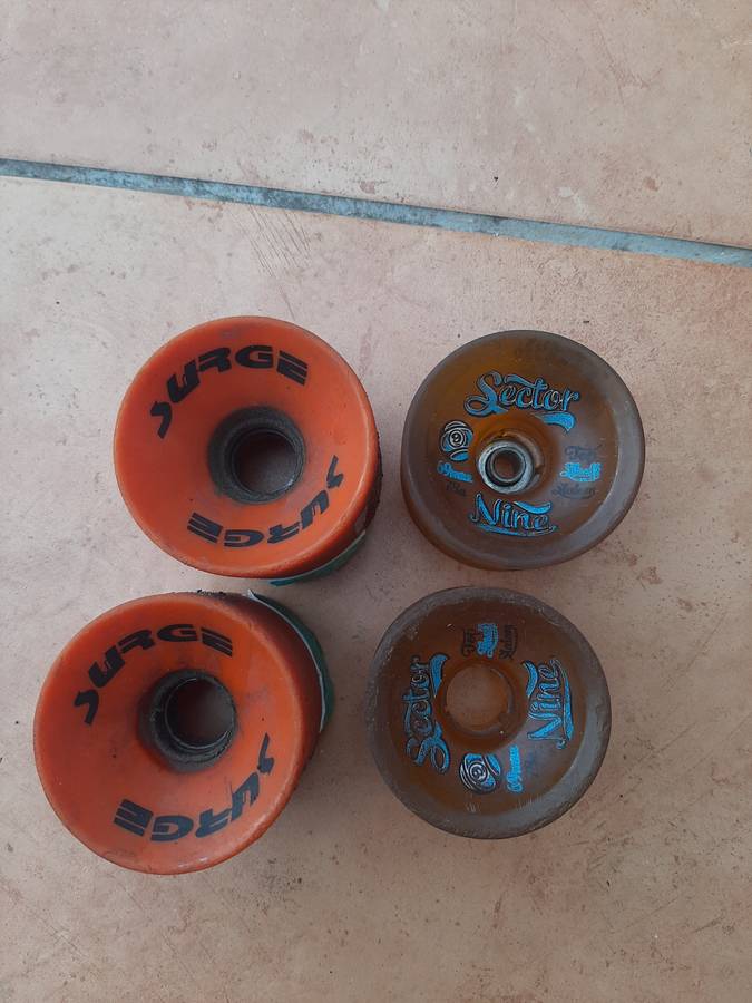 Skate board wheels