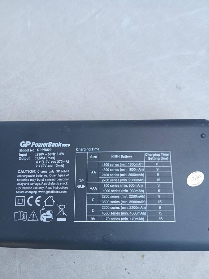 Power bank battery charger