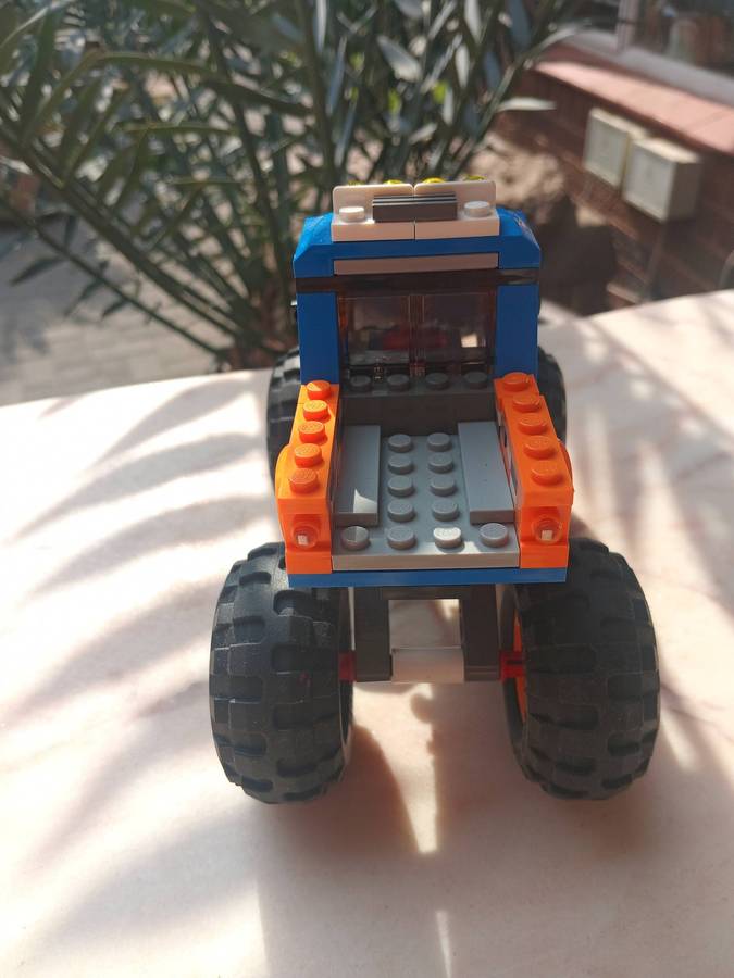 Lego monster truck