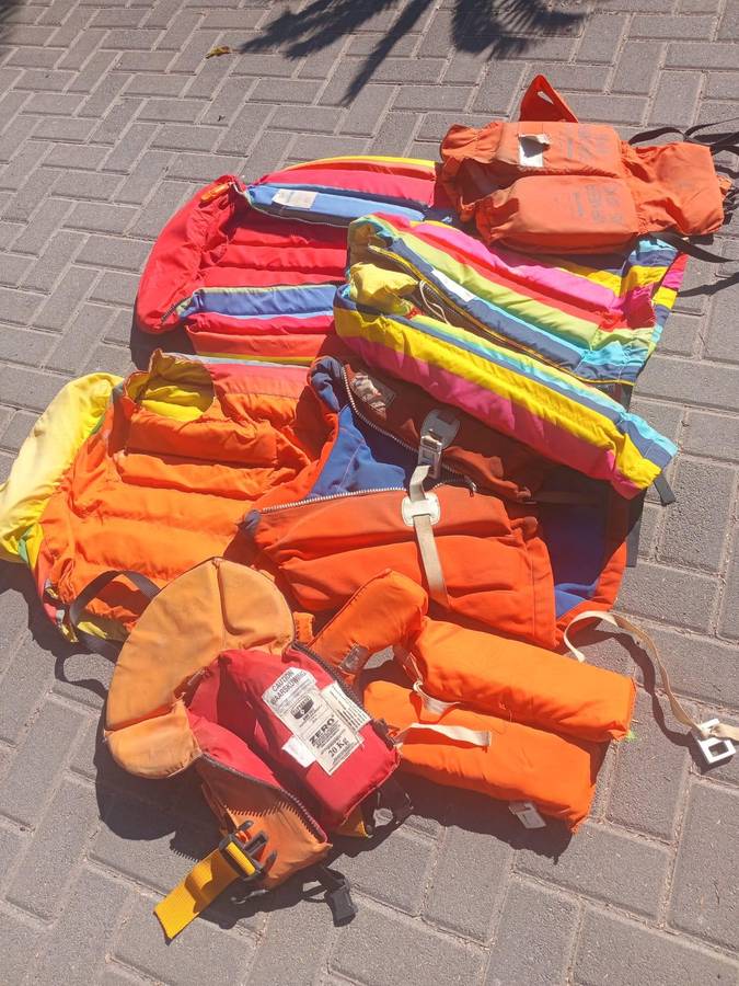 A lot of assorted life jackets