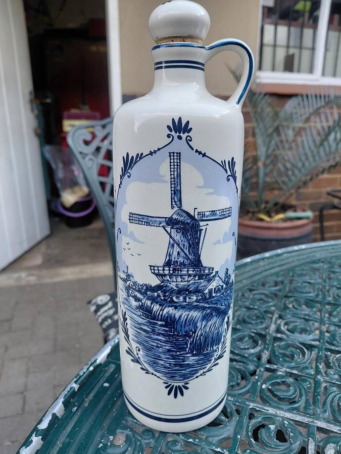 Blue delft bols porcelain bottle