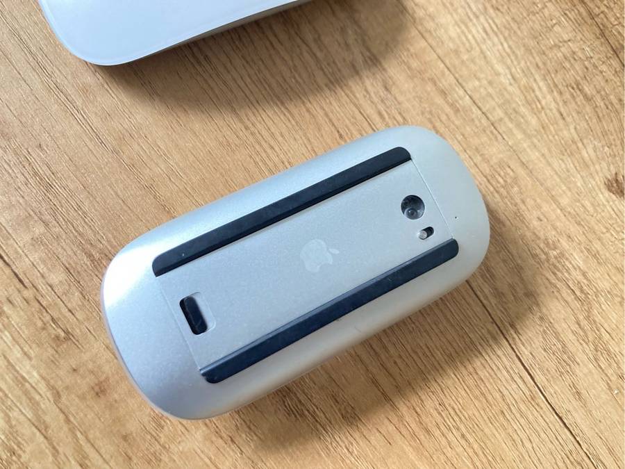 Apple Magic Mouse (1st Generation) - Used, Tested, and Working