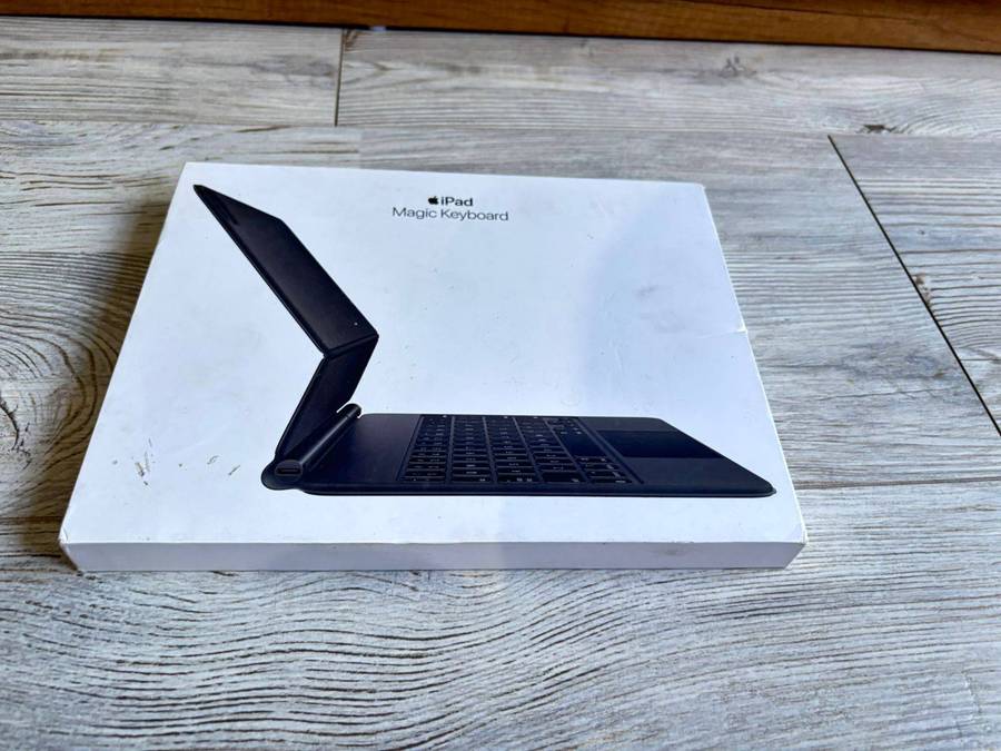 Apple Magic Keyboard for iPad Pro 11" (4th Gen) & iPad Air (5th Gen)