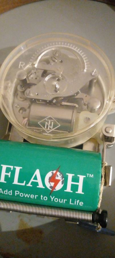 X--RARE 1950'S STATION /INDUSTRIAL TN (RSA) WALL CLOCK, IN WORKING CONDITION.SEE DESC.