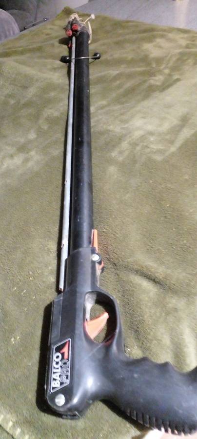 RARE. VINTAGE BLACK BALKO PRO DIVERS' SCUBA SPEARGUN.DESC.