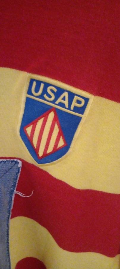 VERY RARE PERPIGNAN RUGBY UNION SHIRT. XXL. SHORT SLEEVED. MINT CONDITION. SEE DESC