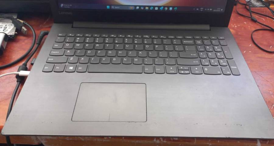 Lenovo 15inch Laptop i5 7th gen cpu, 8GB RAM, 500gb HDD