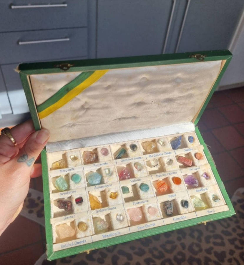 Vintage Gemstones Sample Display with raw and polished versions. Absolutely beautiful