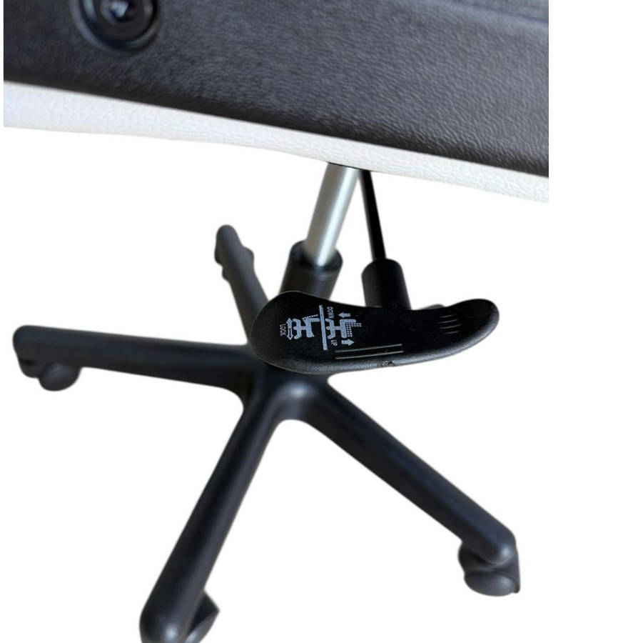 Eay Eay Thing Faux Leather Ergonomic Home Office Chair - White BRAND NEW