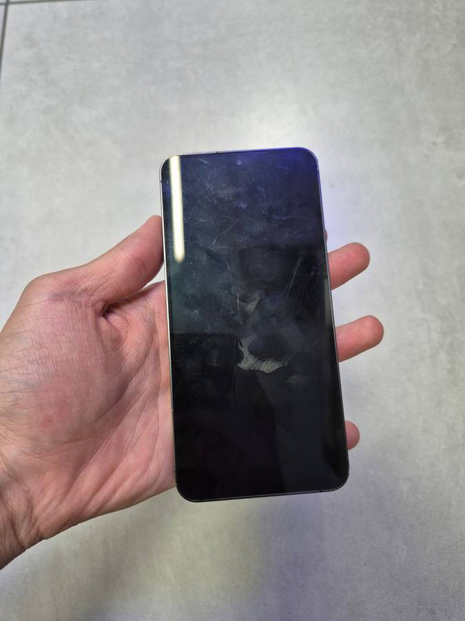 Samsung S24 256gb Dual sim 8gb ram