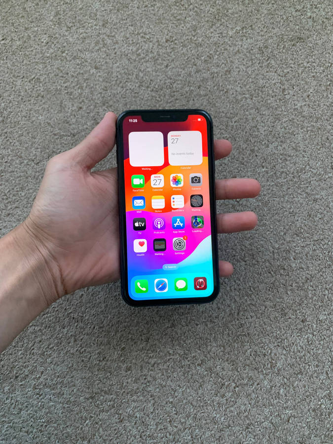 iPhone 11 64gb good condition - black