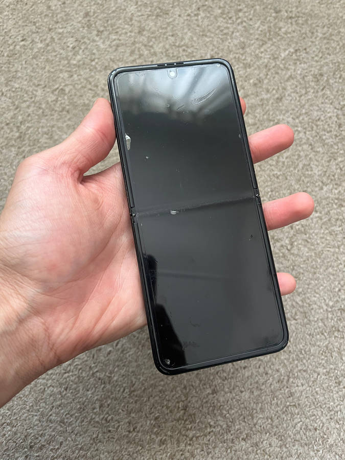 Samsung Z flip 3 5G 256gb 8gb ram with 4 green lines on screen works perfectly