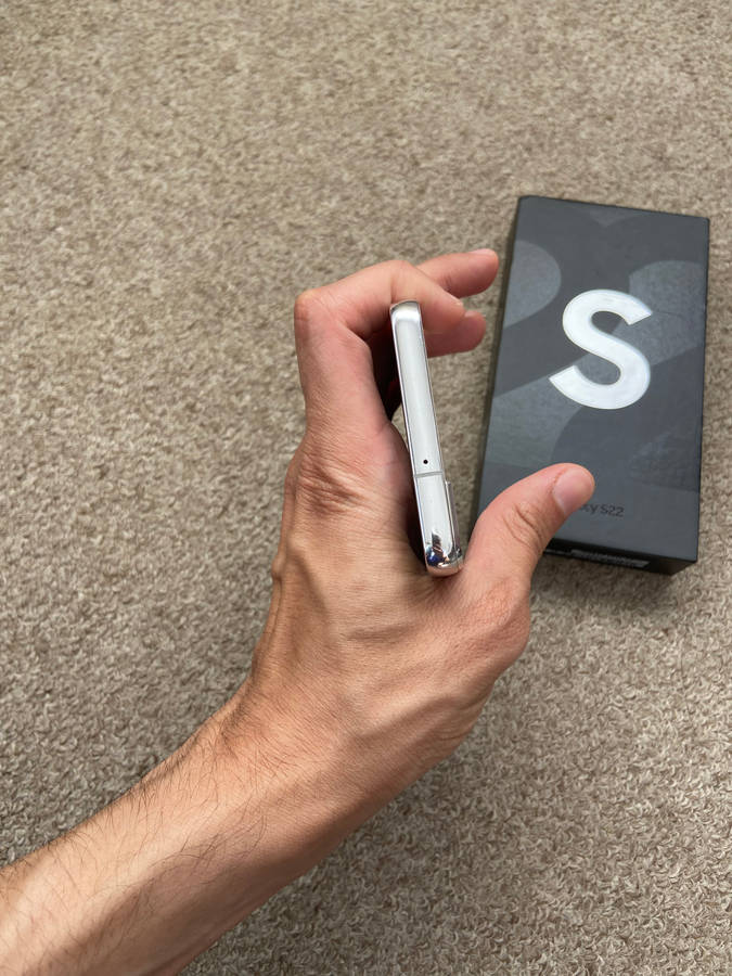 Samsung S22 5G 256gb Dual SIM with box and 2 green lines on screen