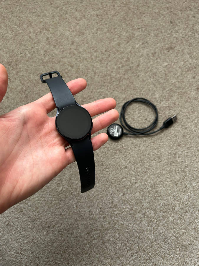 Samsung Galaxy Watch 5 40mm Good condition with charger