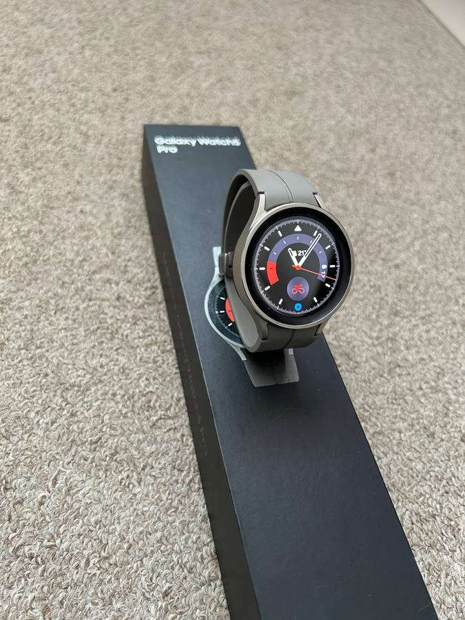 Samsung Galaxy Watch 5 Pro LTE 45mm Titanium Gray with box and charger