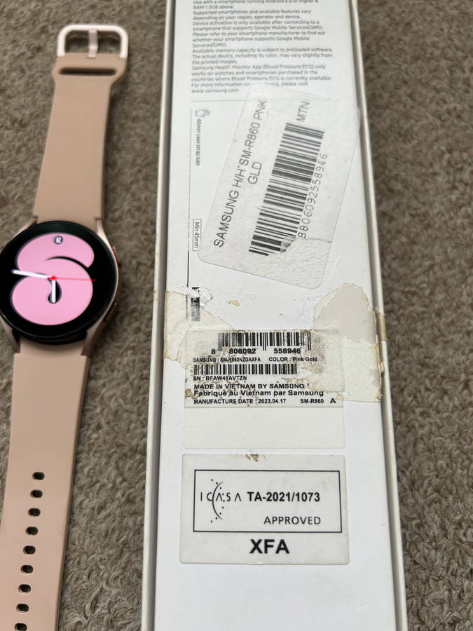 Samsung watch 4 BT 40mm with box and charger - Pink