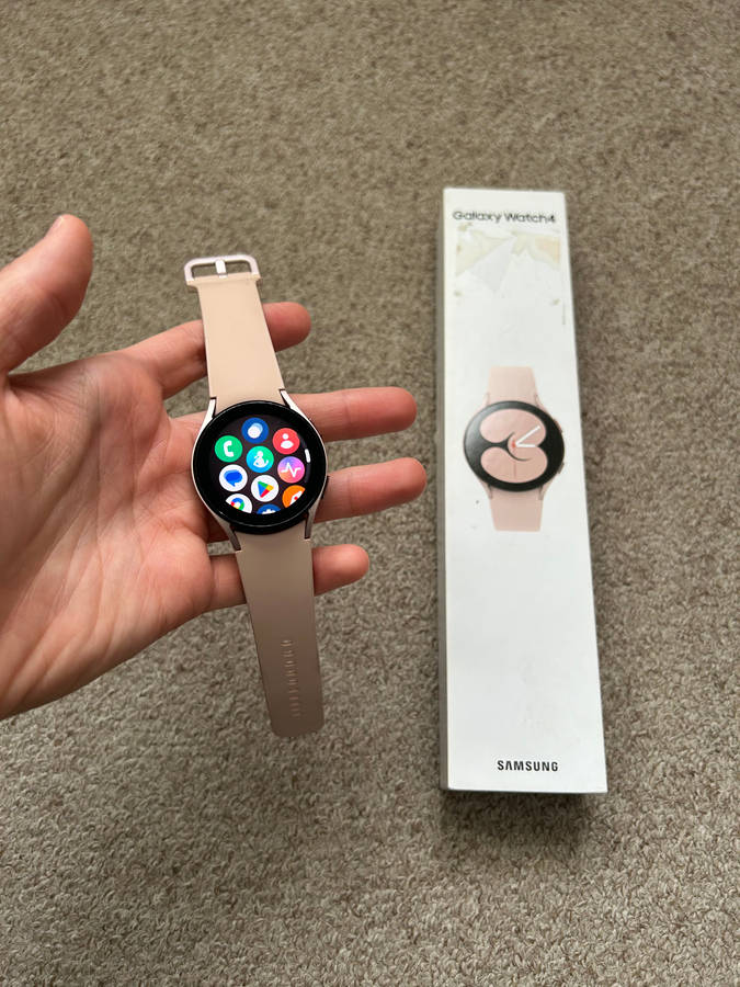 Samsung watch 4 BT 40mm with box and charger - Pink