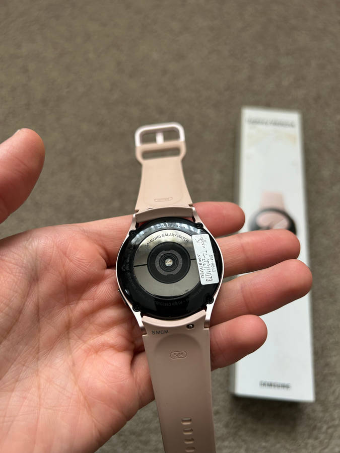 Samsung watch 4 BT 40mm with box and charger - Pink