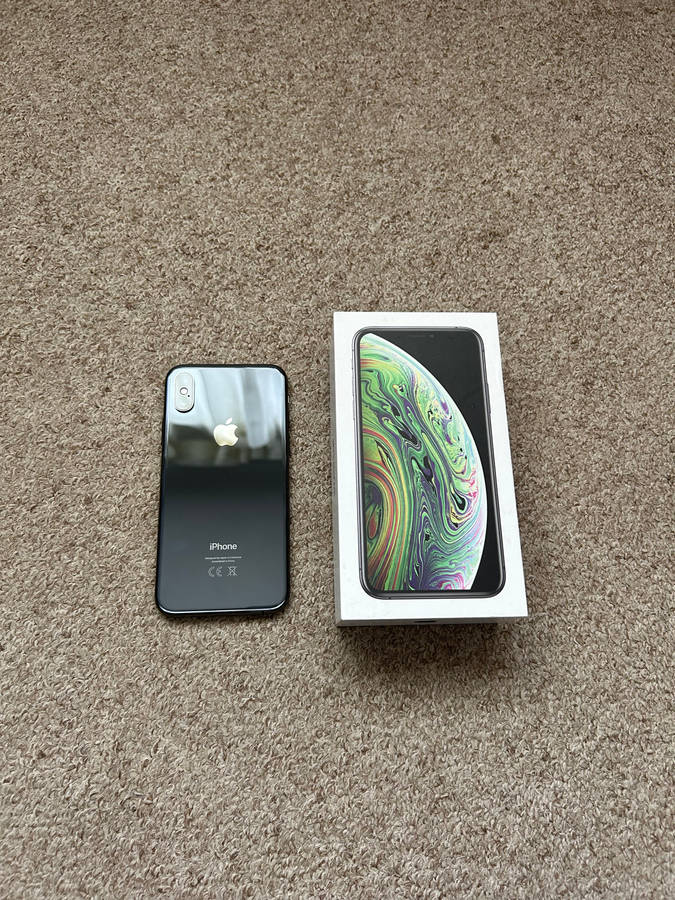 iPhone XS 64GB Dual sim with box