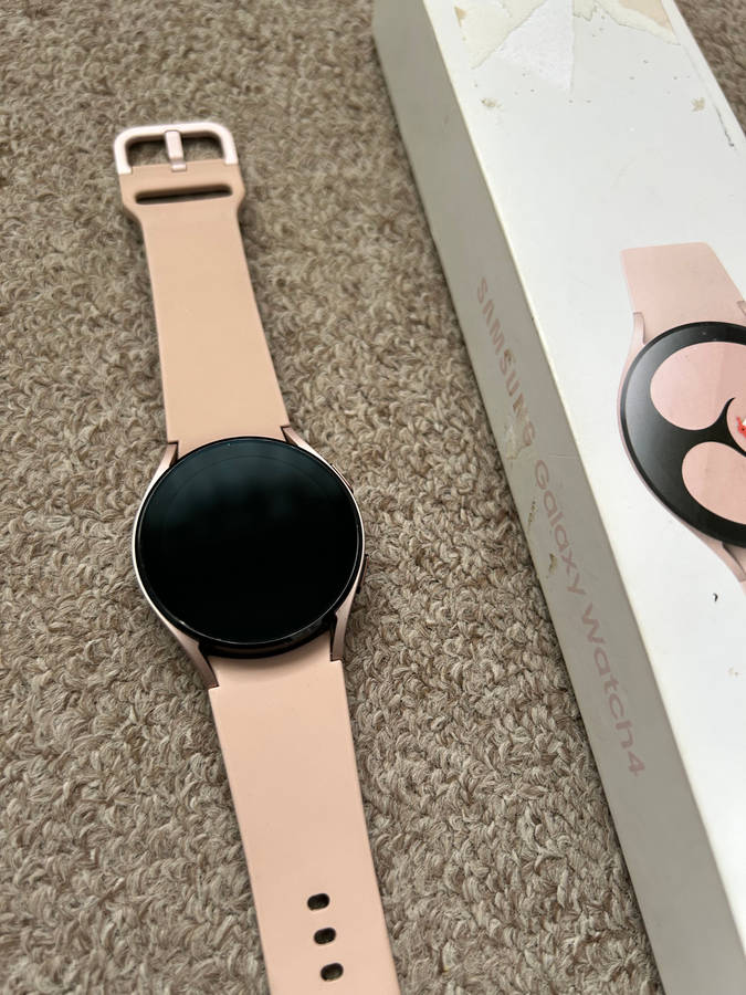 Samsung watch 4 BT 40mm with box and charger - Pink