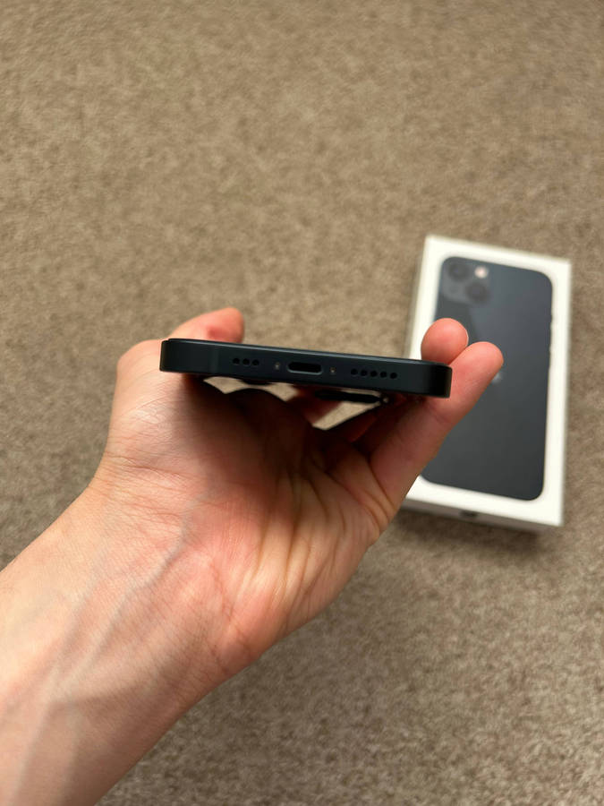 iPhone 13 128gb Dual sim Immaculate condition with box and cable 100 battery health