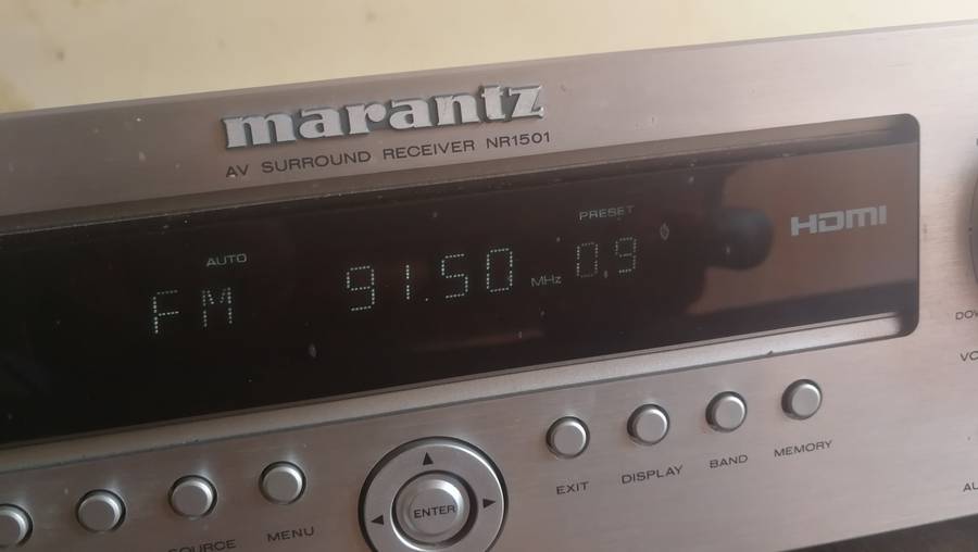 Marantz NR1501 av receiver, 100% working condition.