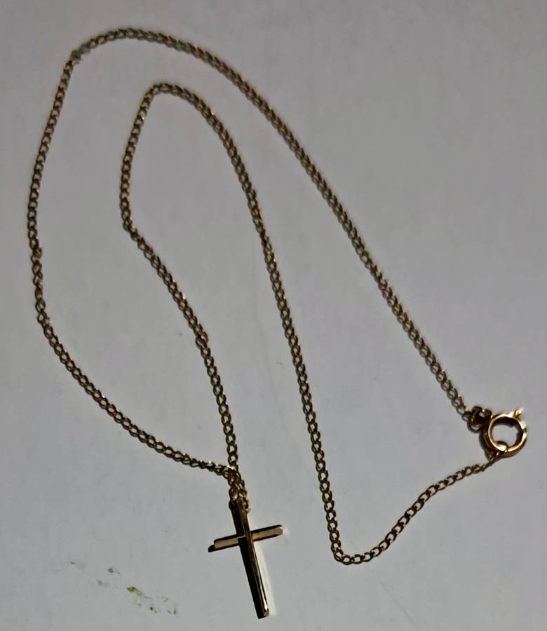 Vintage ppc 14K BF Cross pendant chain yellow gold --Religious Jewellery.