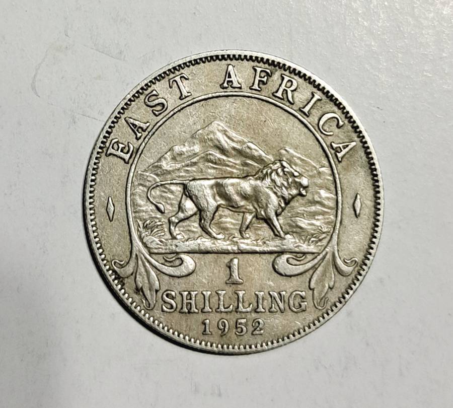 East Africa One Shillings "1952 " George VI.