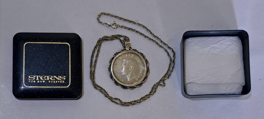 1938 Silver Union of S.A. Halfcrown, Set in A Silver Setting & A 58cms Long Silver Chain.Excellent C