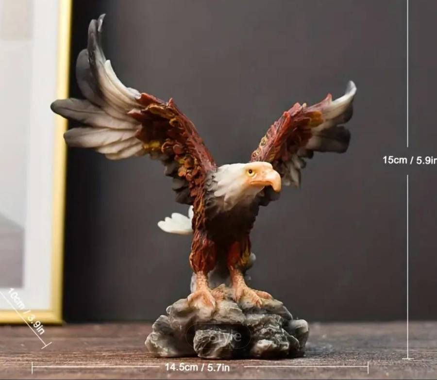 Beautiful Modern Resin Eagle Statue "Stunning" New in Box  "
