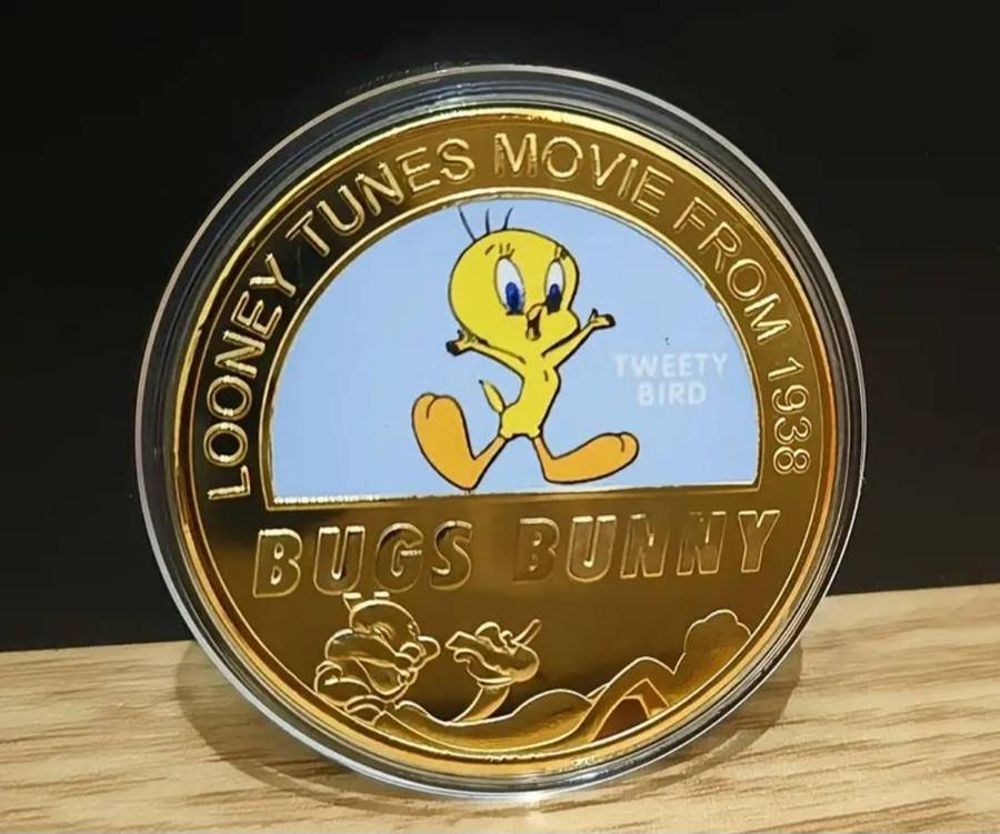 5pcs W/Bros. Official Looney Tooney Characters : Commemorative Coin Set. New in Capsule.