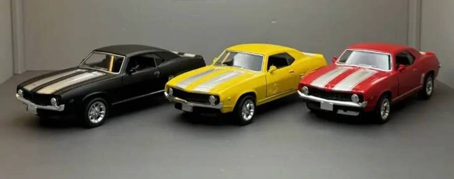 Ford Mustang Die-Cast 1:36 Pull Back Friction Ricing Toy Car. New " Black "