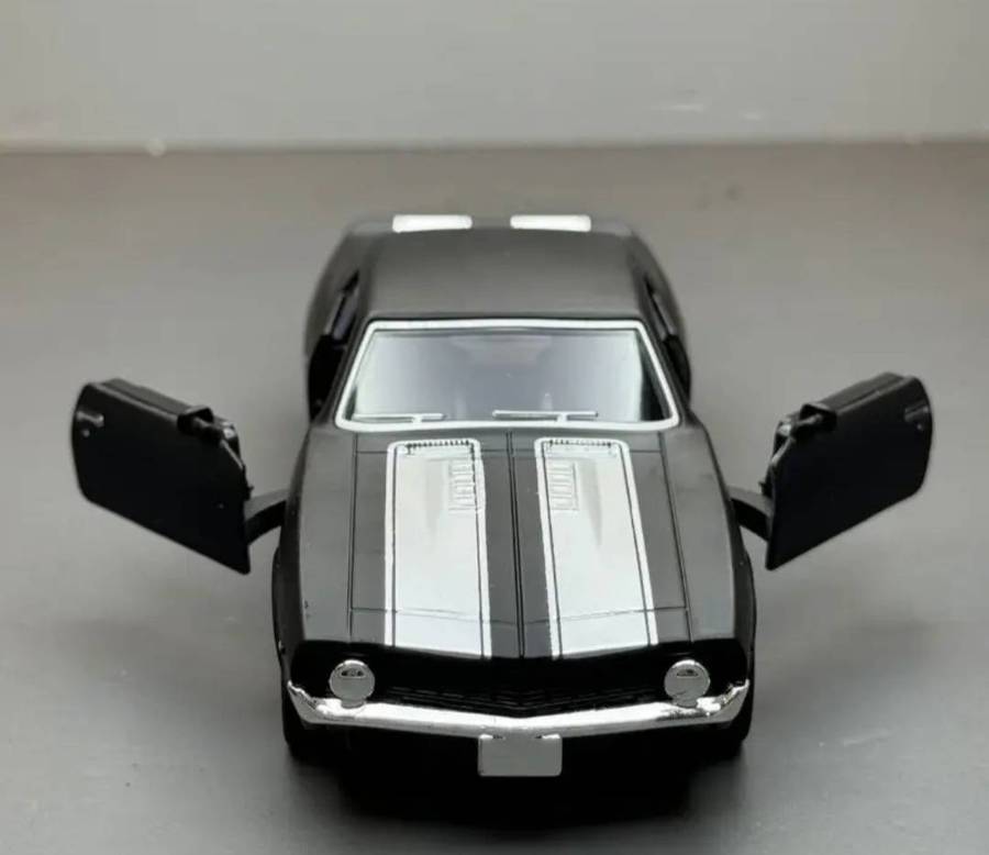 Ford Mustang Die-Cast 1:36 Pull Back Friction Ricing Toy Car. New " Black "