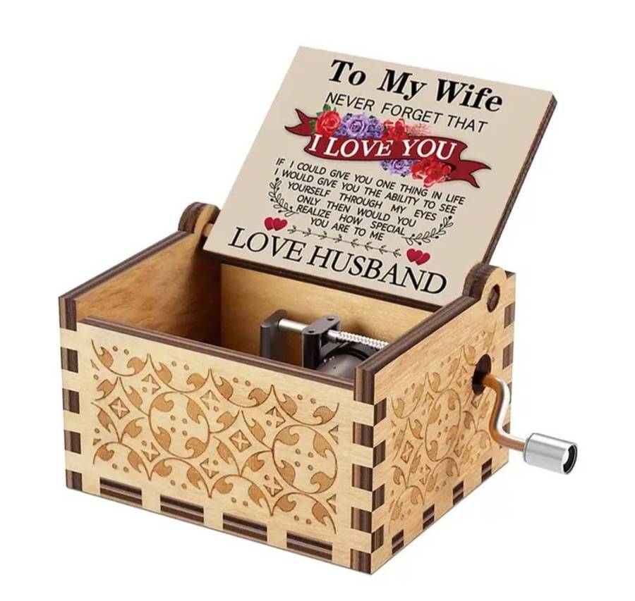 Music Gift Box, Wooden Hand Crank Musical Box Play "You Are My Sunshine" Gift For Vroulief"