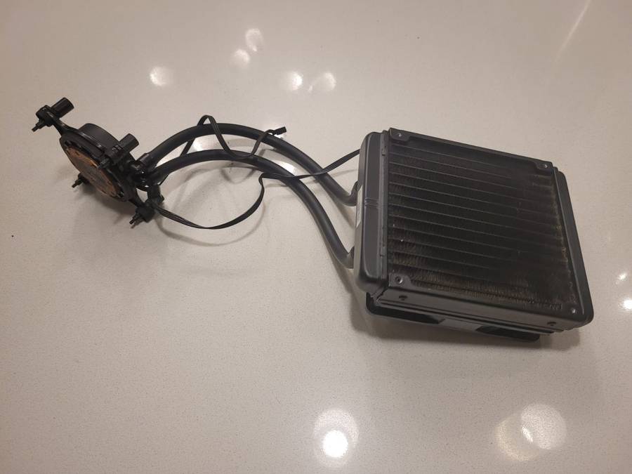 Corsair Hydro Series H90 CW-9060013-WW -- WITH FAN