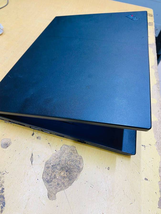 Lenovo ThinkPad L490 PC  8th Gen Intel Core i5-8565U, 8GB DDR4 Ram, 256GB SSD, 14 , win 10 pro