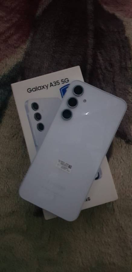 Boxed Samsung A35 5G, Android 14, 6GB Ram, 128GB, Dual Sim, Battery 5000Ahms, All Network unlocked