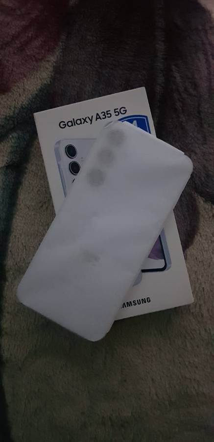 Boxed Samsung A35 5G, Android 14, 6GB Ram, 128GB, Dual Sim, Battery 5000Ahms, All Network unlocked