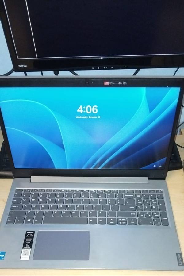 Lenovo, i3 11th Gen, 20GB Ram, 512GB M.2 Nvem, HDMI, Bluetooth, 4G LTE, WI-FI