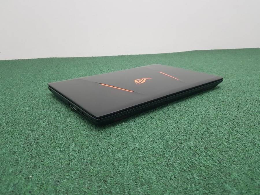 Asus ROG Strix Gaming i5 7th Gen, 32GB Ram, 500GB M.2 Nvem, 1TB, GTX 1050 4GB GDDR5, Battery 100%