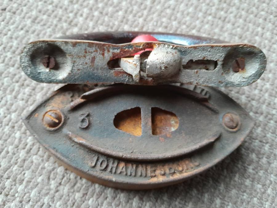 Vintage Phoenix Foundry Ltd Johannesburg - Antique Iron - See pictures for condition