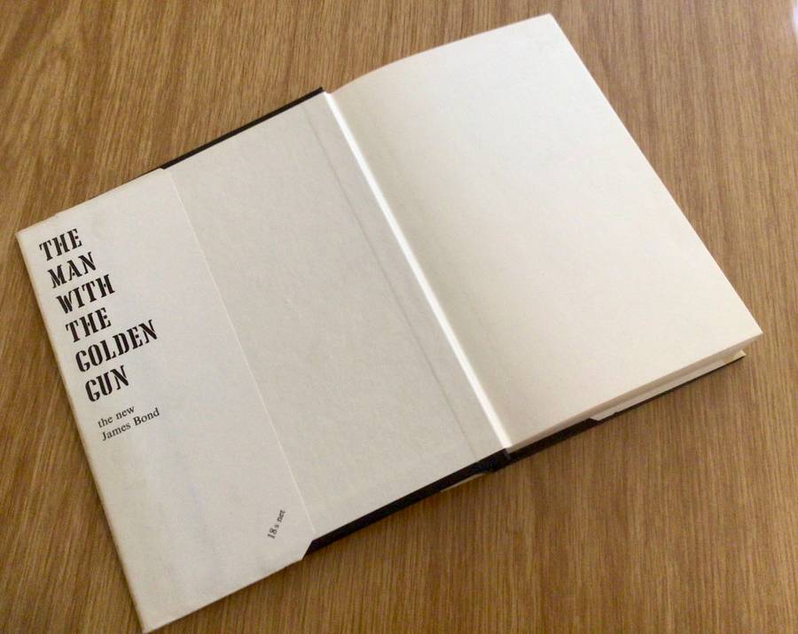 Rare WHITE Endpapers IAN FLEMING The Man With The Golden Gun FIRST EDITION Cape Book