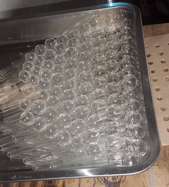 Pyrex Oil Burning Pipe / Clear Crystal Lolly