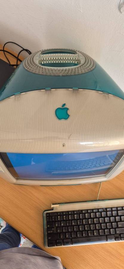 Secondhand IMac G3