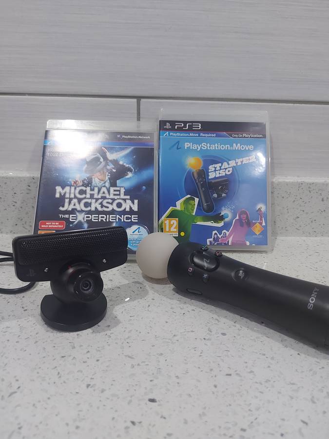 PS3 EYE TOY CONTROLLER AND TWO GAME BUNDLE