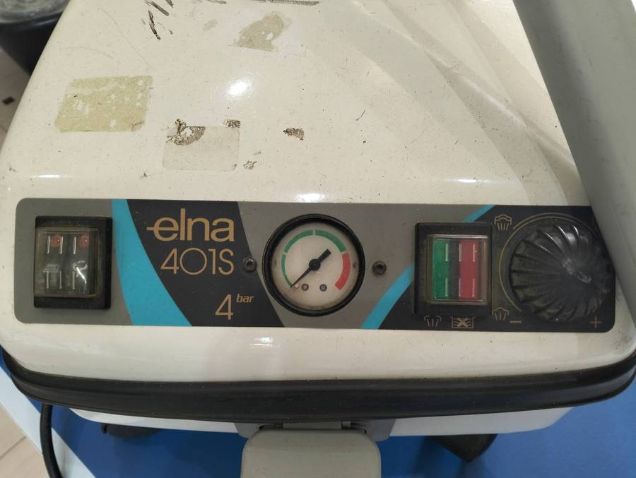ELNA 401S STEAMER with heavy duty Iron